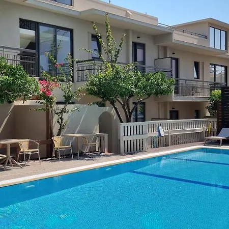 Ξενοδοχείο με διαμερίσματα Mariette Rhodes Urban (adults Only) 3*
