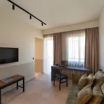 Mariette Rhodes Urban (adults Only) 3*