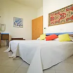 Mariette Rhodes Urban (adults Only) 3*