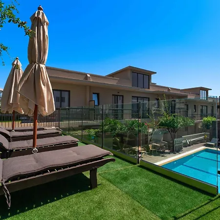 Mariette Rhodes Urban (adults Only) アパートホテル 3*