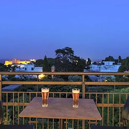 Mariette Rhodes Urban (adults Only) 3*