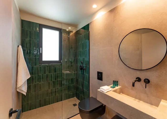 Mariette Rhodes Urban (adults Only) 3*