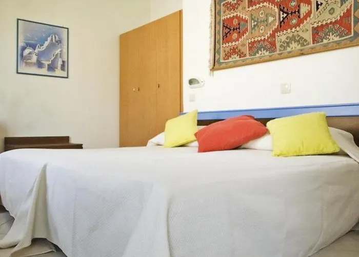 Mariette Rhodes Urban (adults Only) 3*