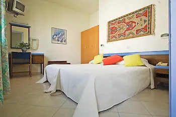 Mariette Rhodes Urban (adults Only) 3*